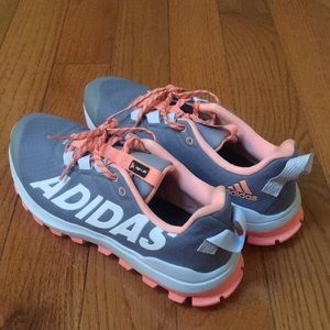 New women’s Adidas Vigor TR 6